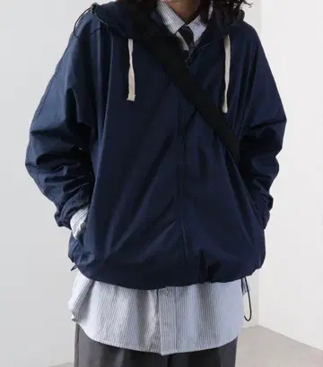 네이비 나일론 자켓 후드 & 드로 코드 포함