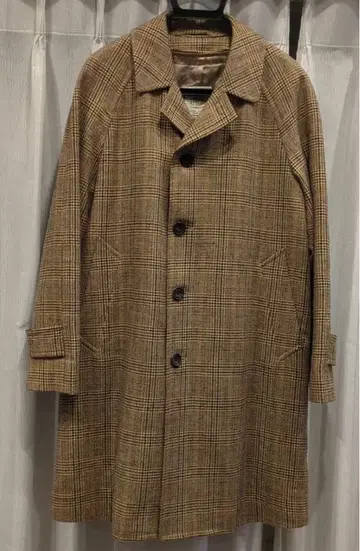 체크 무늬 체스터 코트