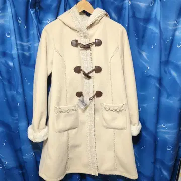 엑시즈팜 크림색 더플 코트