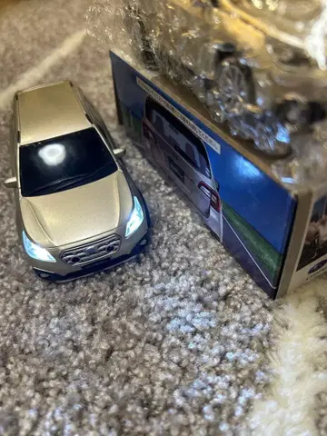 스바루 OUTBACK 1/43 실버 빛나는! 부딪히지 않는 미니카