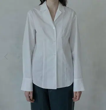 [ 택 포함 새상품 ] Fitty Broad Shirt