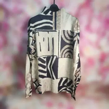 기하학 패턴 하이넥 니트 긴팔