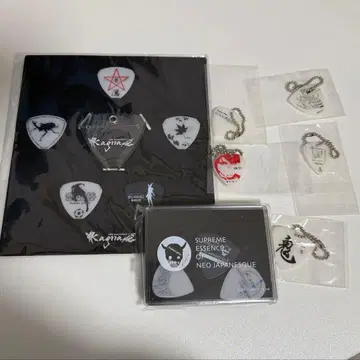 Kagrra, 피크 세트