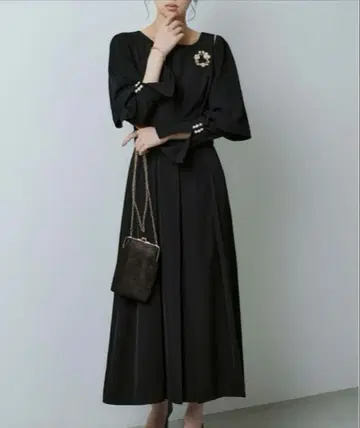 컨디션 최상 루일 에 부티크 슬리브 펄 원피스 결혼식 드레스