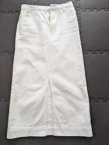 UNTITLED 화이트 데님 타이트 스커트 사이즈 0