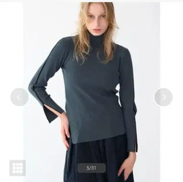 사이드 라인 슬릿 니트 Aga