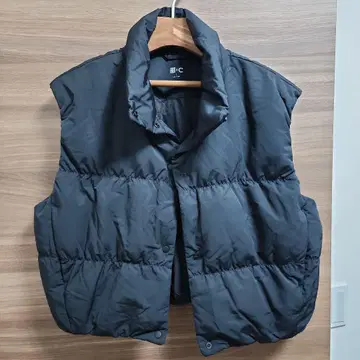 유니클로C 크롭 다운 베스트