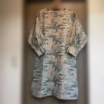 오시마 명주 퍼프 슬리브 심플 원피스 블루 x 꽃 나비 핸드메이드