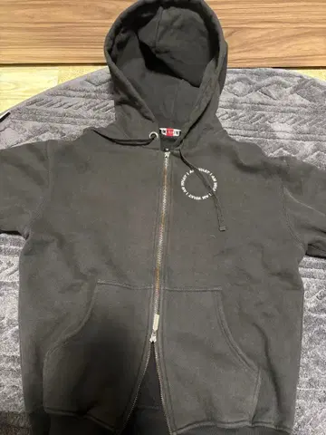 블랙 후드티 S 사이즈 프론트 지퍼