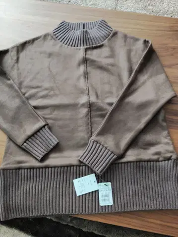 MEDOC 브라운 긴팔 상의 사이즈 38