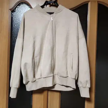 [ 미사용 새상품 ] URBAN RESEARCH 베이지 스웨이드 자켓