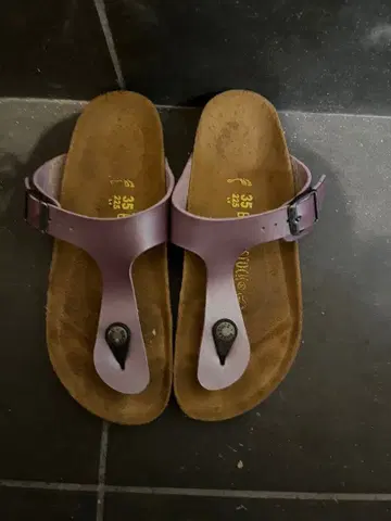 버켄스탁 보라색 플립플랍 35