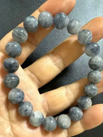 블루 토끼 헤어! 블루 그레이 계열 비즈 팔찌