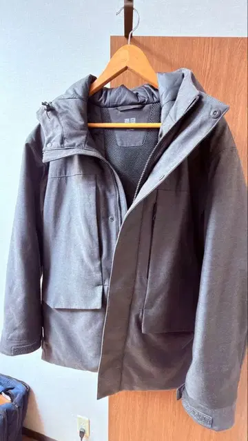 유니클로 하이브리드 다운 파카 L 그레이