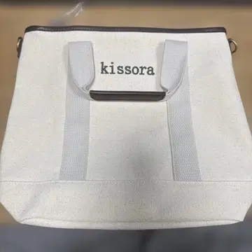 미사용 새상품 kissora 숄더백 화이트 토트백으로도 사용 가능