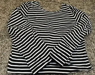 Whim Gazette 스트라이프 패턴 긴팔 티셔츠 사이즈 F