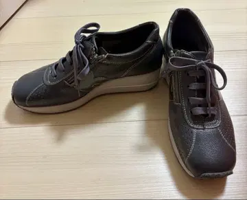 VITANIVA 비타노바 다크 그레이 스니커즈 22.5cm