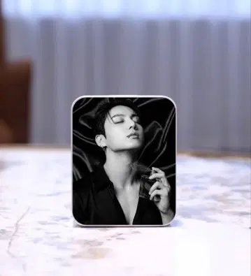 2점 허밍버드님 정국 BIG 캔 케이스