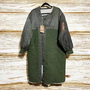 택 포함 새상품 라임 잉크 리버서블 보아 퀼팅 코트