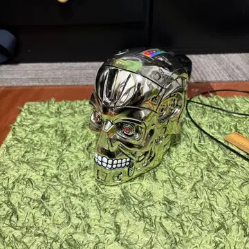 USJ 터미네이터 헤드 피규어