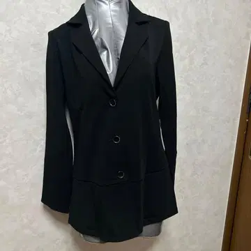 블랙 테일러드 자켓 3버튼