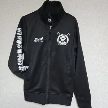 로스 인고베르나블레스 데 하폰 저지 상하의 세트