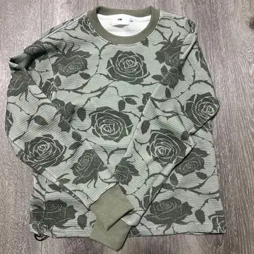 FTW 로즈 패턴 트레이닝복 S 사이즈