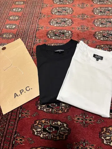 [ 새상품 ] A.P.C. 긴팔 티셔츠 블랙 화이트 2장 세트