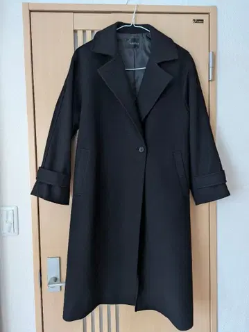 [컨디션 최상] 블랙 체스터 코트