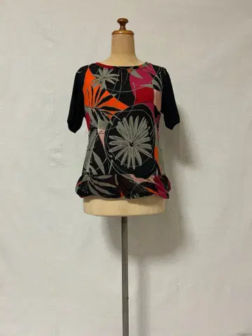 토쿠코 프리미어볼 TOKUKO 1er VOL 꽃무늬 프린트 반팔 상의