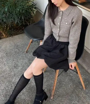 프리즈마트 골드 버튼 프론트 오픈 폴로 니트