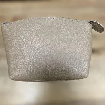 미사용 새상품 kissora 베이지 가죽 파우치