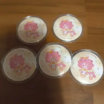 컬러풀 피치 노아님 산리오 콜라보 미니 캔뱃지