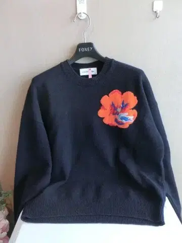 라코스테 플라워 자카드 하이 게이지 니트 스웨터