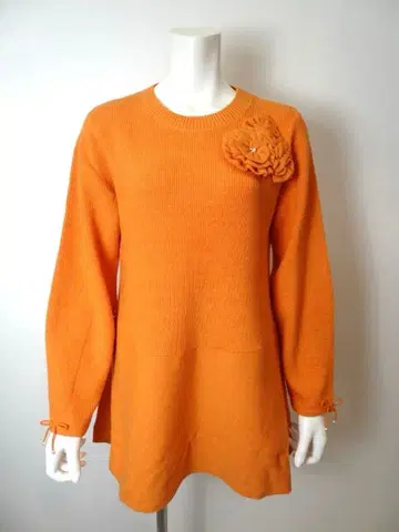 슈퍼 뷰티 가슴 모티브 퍼프 슬리브 니트 튜닉