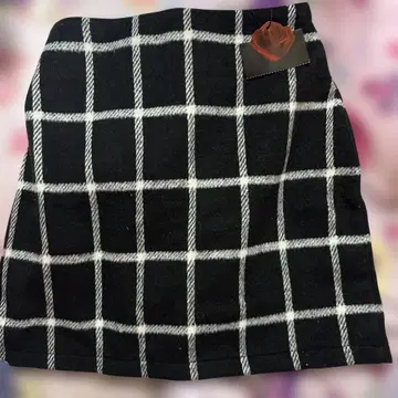 블랙 화이트 체크 미니 스커트