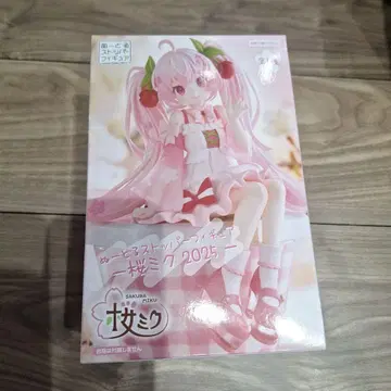사쿠라 미쿠 2025 피규어