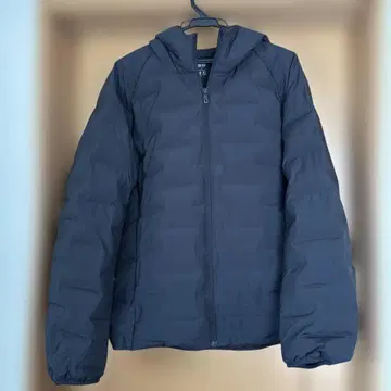 유니클로 퍼프 테크 후드티 블랙 사이즈 M