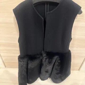 블랙 퍼 달린 베스트 아푸와이저 리셰 Apuweiser-riche