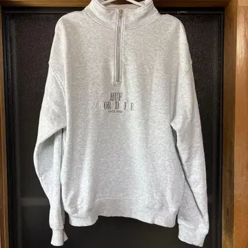 HUF 하프 지퍼 맨투맨 M