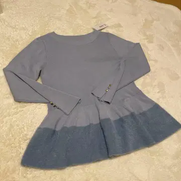 ANY S 연보라 플레어 밑단 긴팔 니트