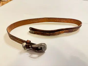 브라운 가죽 벨트