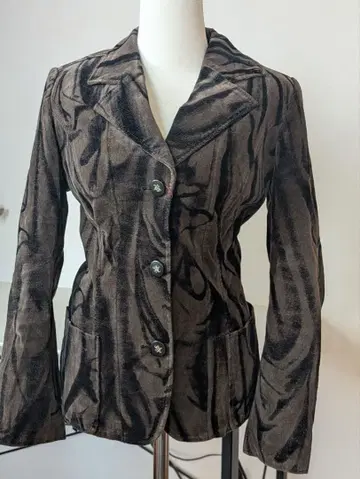 [ 새상품급 ] 이타리야 벨벳 테일러드 자켓 브라운 블랙 7 고급