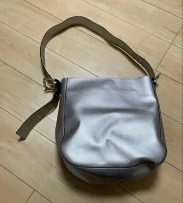 [ eL ] 빅 숄더 백 실버