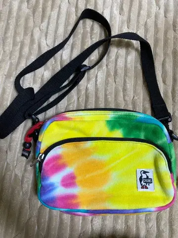 CHUMS 타이다이 컬러 숄더백 완판템