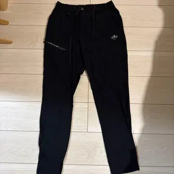 BURTLE 블랙 조거 팬츠