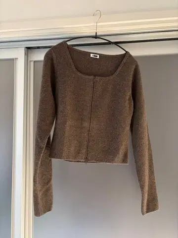 [ 새상품 ] H Beauty&Youth 집업 크롭 니트