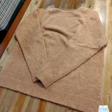 크로커다일 보트넥 래글런 슬리브 풀오버 니트