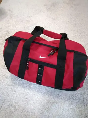 나이키 보스턴 백 90년~00년 초창기 새상품급 빨간색 대용량 말엠택