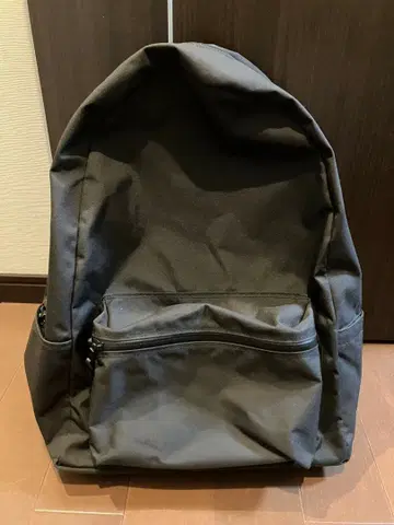 스탠다드 서플라이 MATTE DAILY DAYPACK
